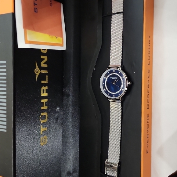 STUHRLING WOMAN'S LUXURY WATCH - Picture 5 of 5